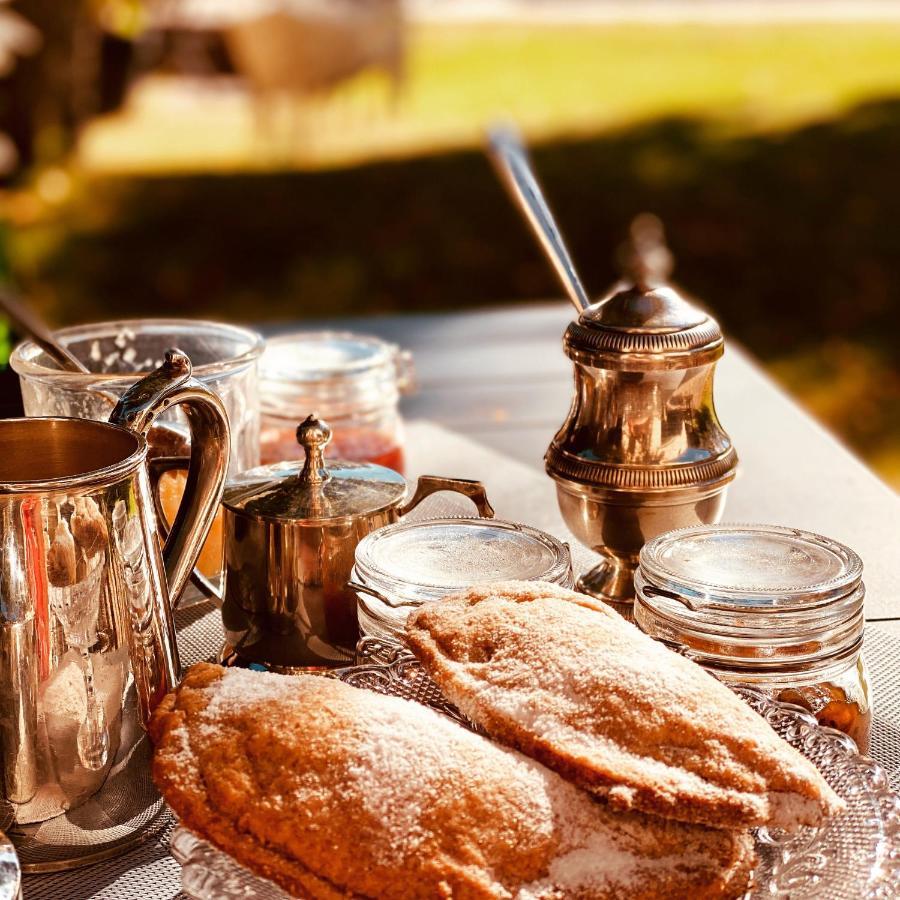 Un Banc au Soleil Bed and Breakfast Marsilly  Eksteriør billede