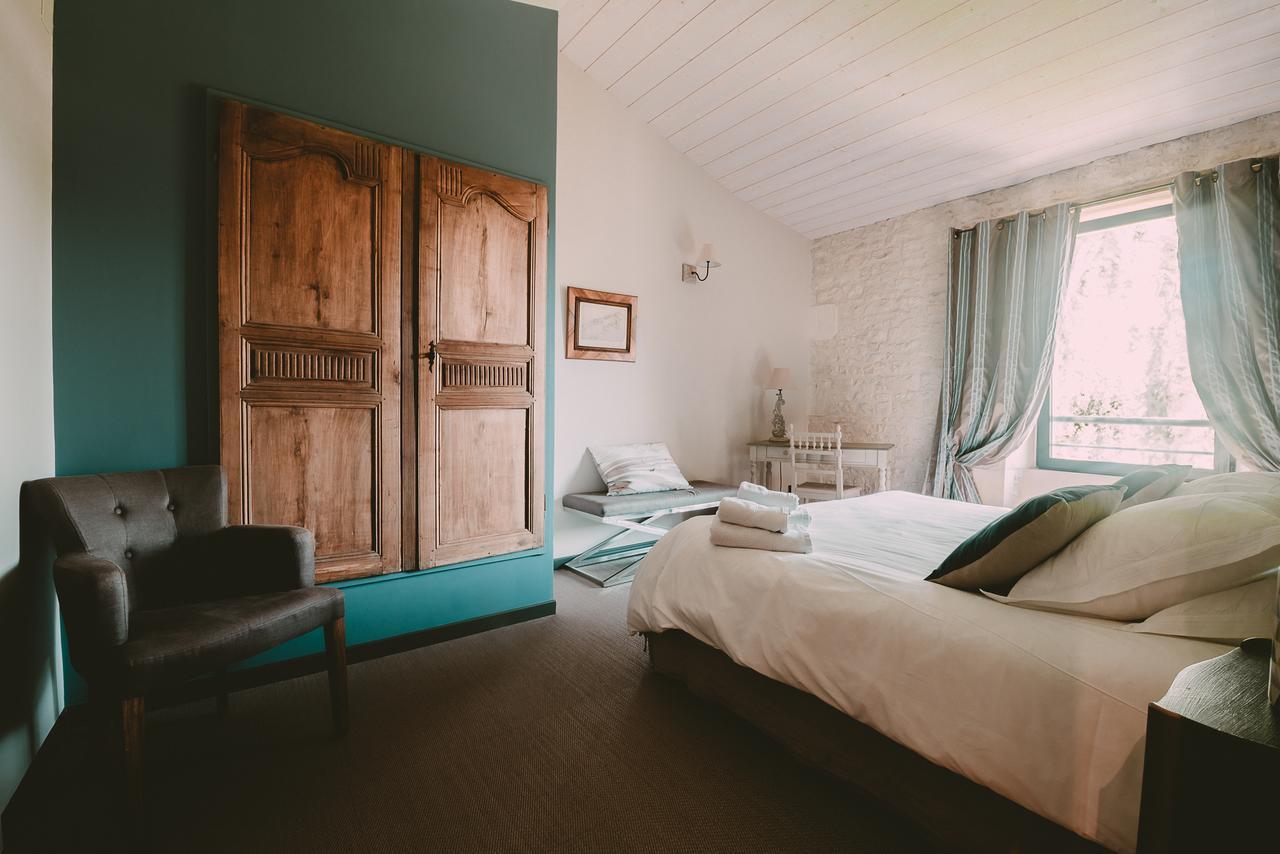 Un Banc au Soleil Bed and Breakfast Marsilly  Eksteriør billede